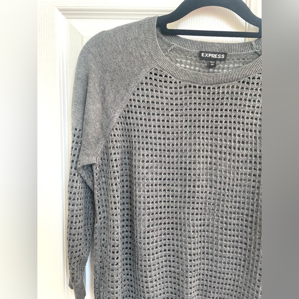 Express Sweater - Picture 4 of 6